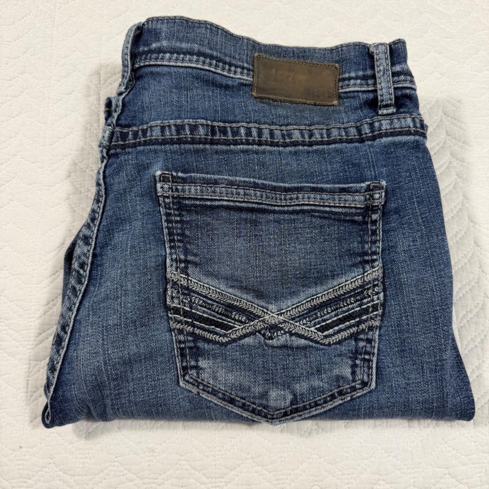 BKE Nolan Mens Jeans 38x32 Straight Leg Stretch Embroidered Blue GUC